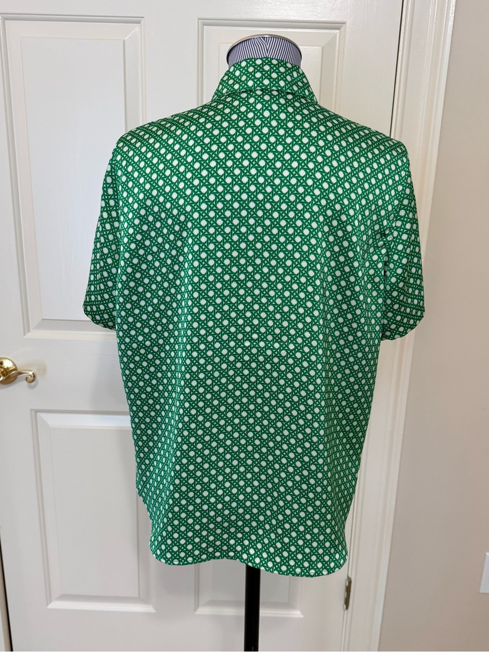 Talbots Green Satin Lattice Print Blouse – Size M - Picture 8 of 11